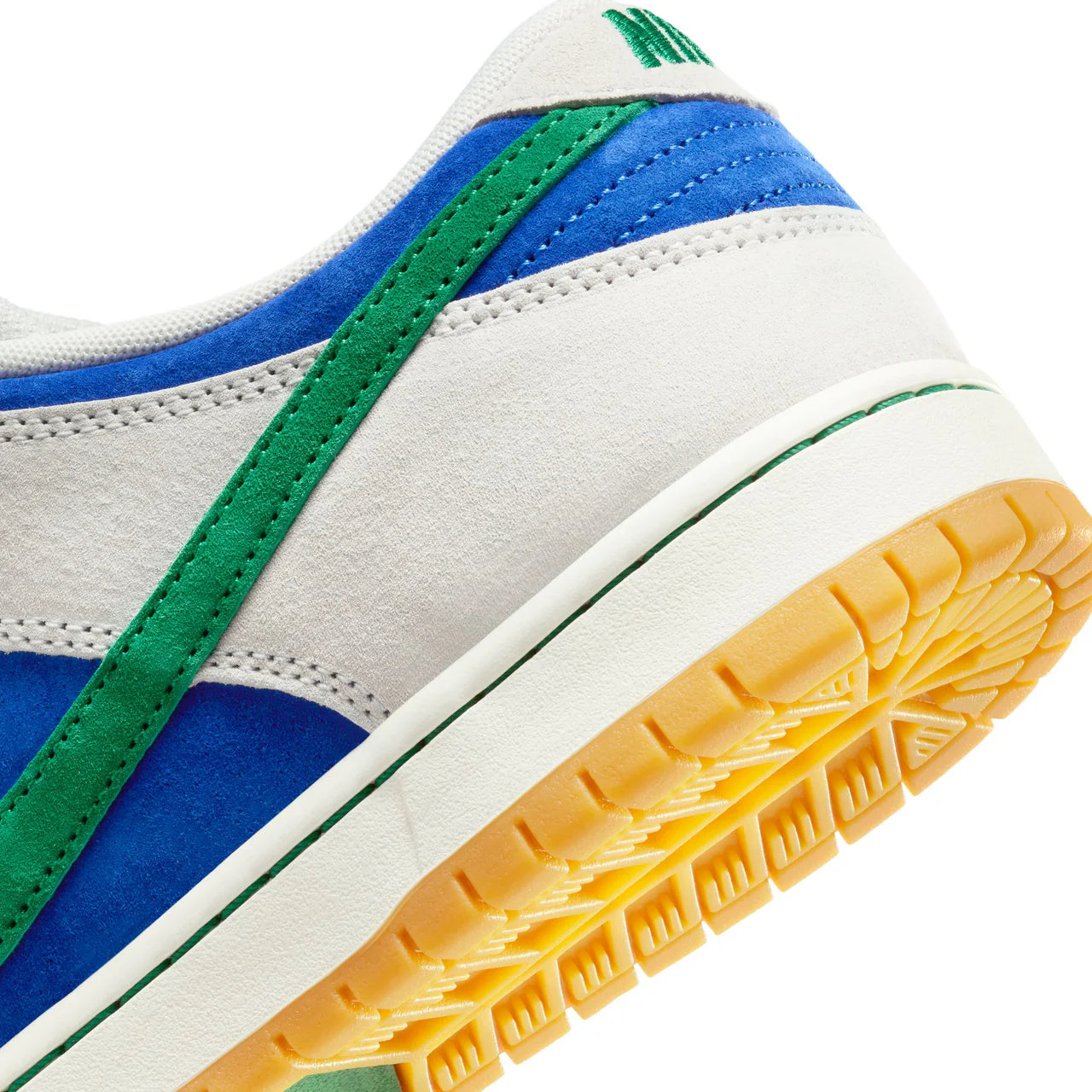 DUNK SB LOW PRO PHANTOM & HYPER ROYAL