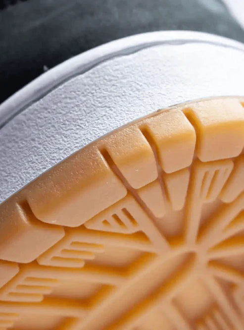 NIKE SB DUNK LOW PRO BLACK GUM