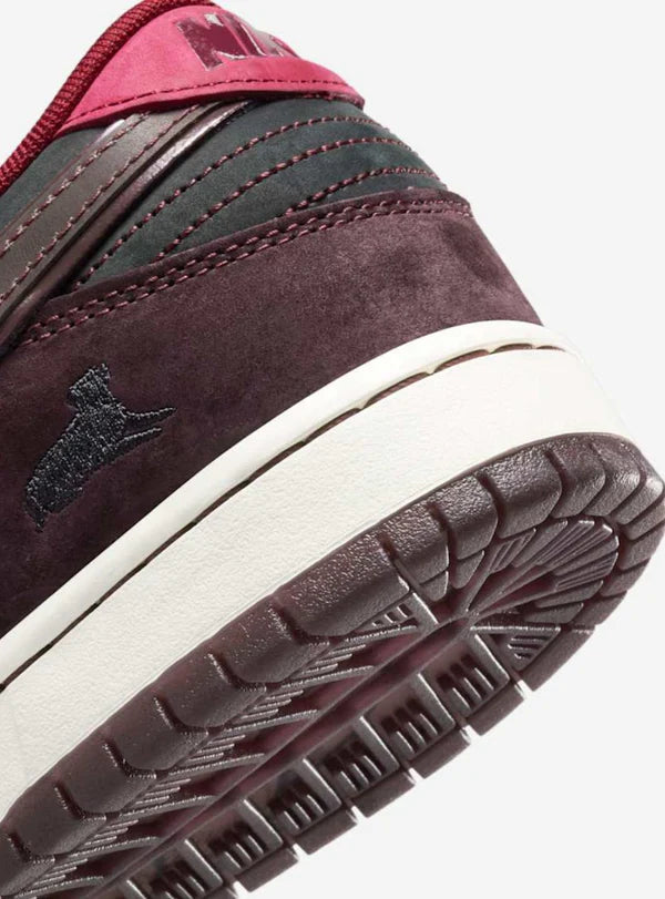 DUNK LOW PRO SB RIOT SKATESHOP