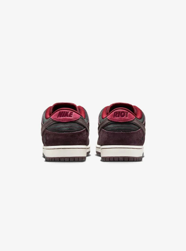 DUNK LOW PRO SB RIOT SKATESHOP