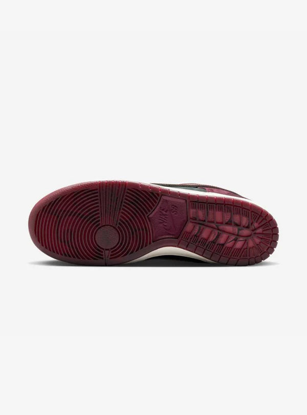 DUNK LOW PRO SB RIOT SKATESHOP