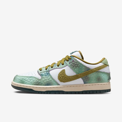 DUNK SB LOW PRO Chameleon x Alexis Sablone