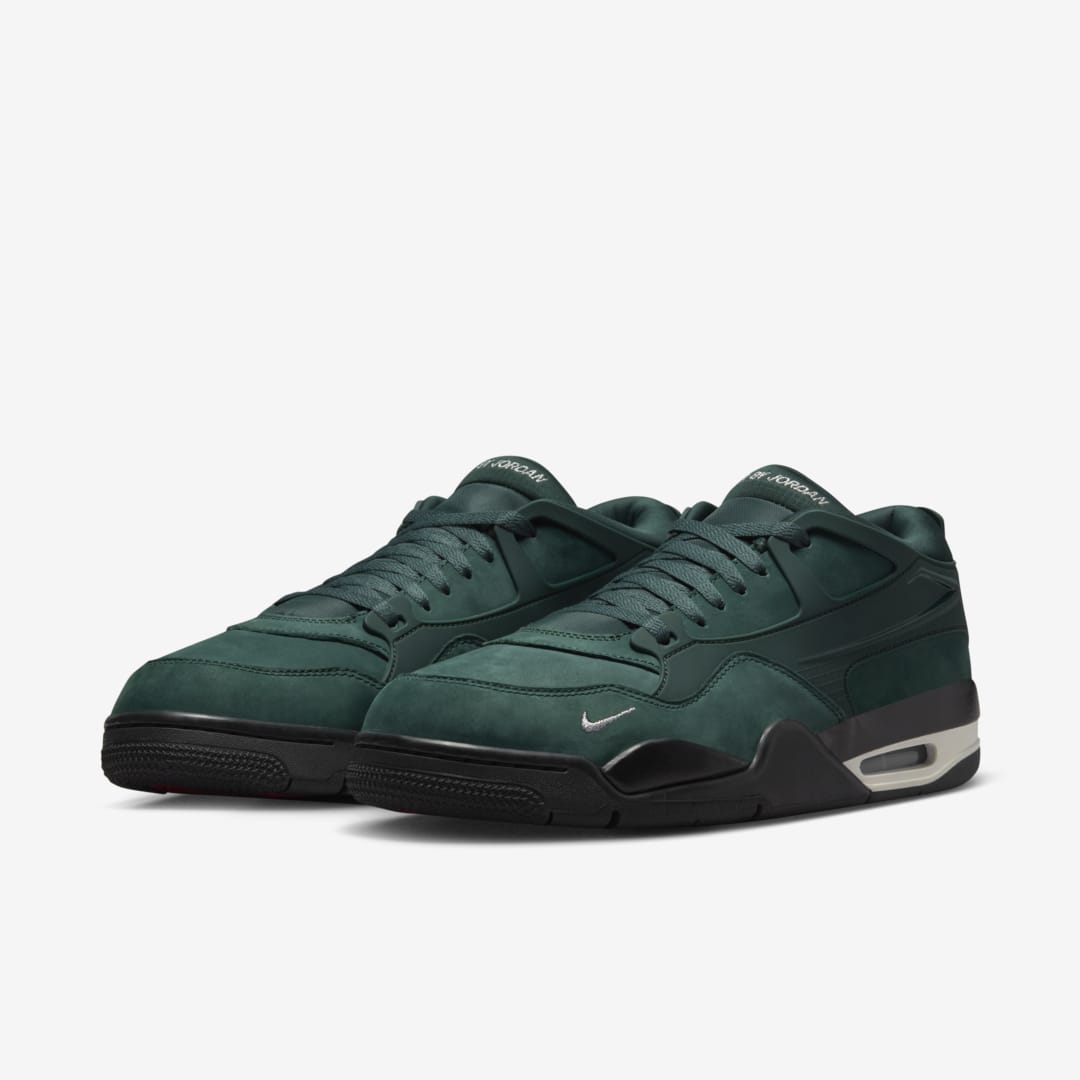 JORDAN 4 RM SP NIGEL SYLVESTER  GRANDMA'S DRIVEWAY