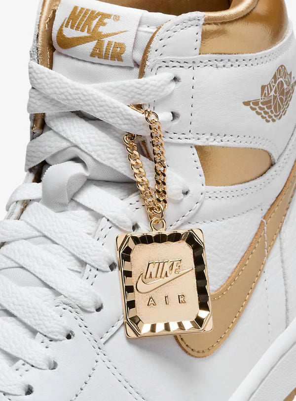 AIR JORDAN 1 RETRO HIGH OG METALLIC GOLD (W)