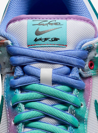 NIKE SB DUNK LOW FUTURA LABORATORIES BLEACHED AQUA