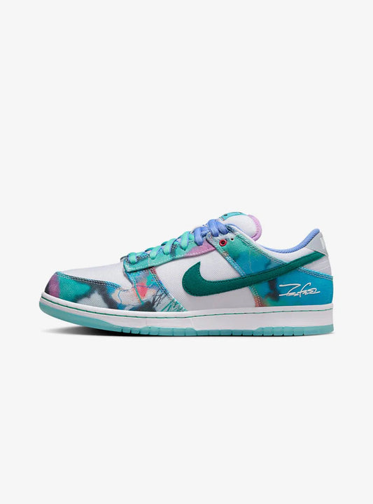 NIKE SB DUNK LOW FUTURA LABORATORIES BLEACHED AQUA