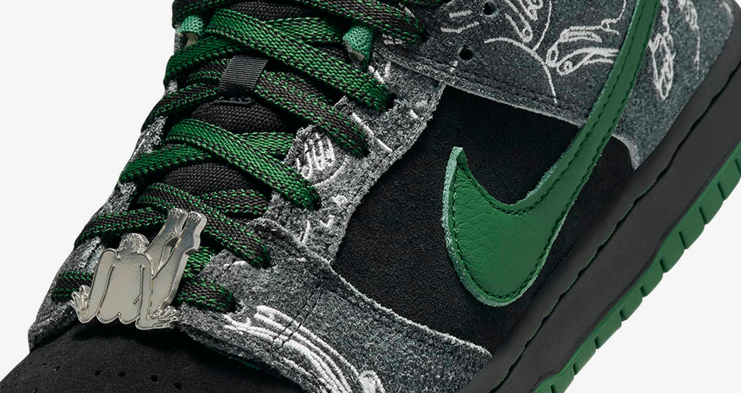 NIKE SB DUNK LOW PRO X THERE ANTHRACITE AND GORGE GREEN