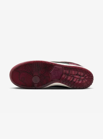 DUNK LOW PRO SB RIOT SKATESHOP