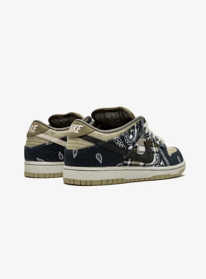 NIKE SB DUNK LOW TRAVIS SCOTT