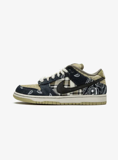 NIKE SB DUNK LOW TRAVIS SCOTT