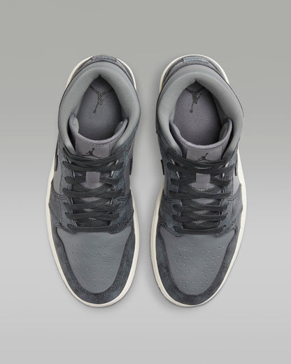 Air Jordan 1 Mid SE Smoke Grey